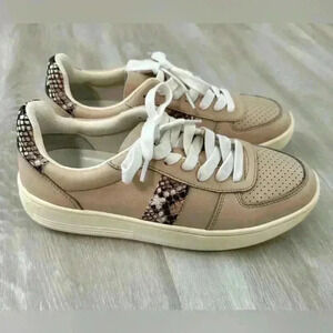 5. Chelsea & Violet Diana Low Top Snake Print Lace Up Sneakers Size 8
